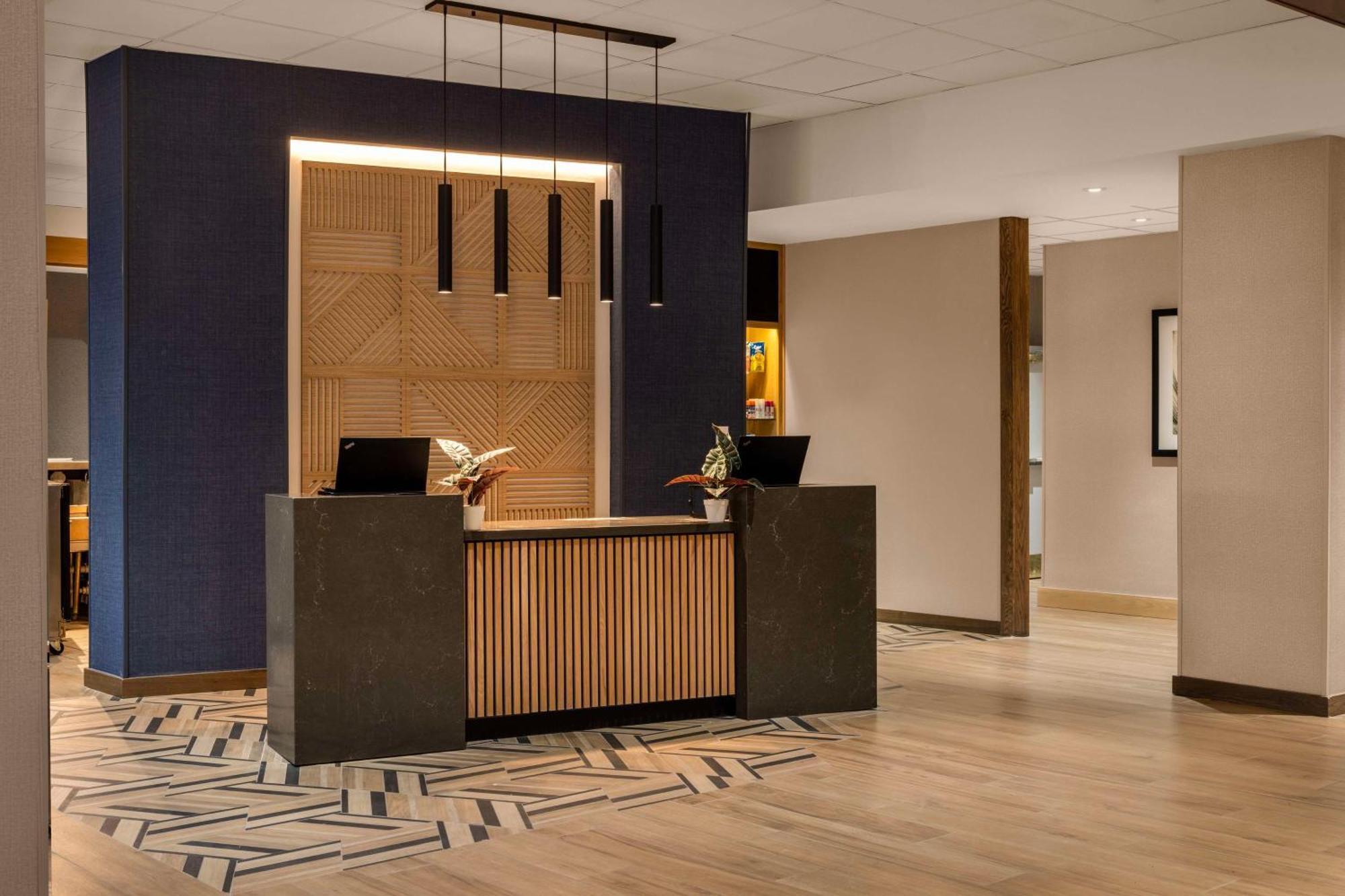 Hyatt Place Kansas City/Overland Park/Convention Center Екстериор снимка